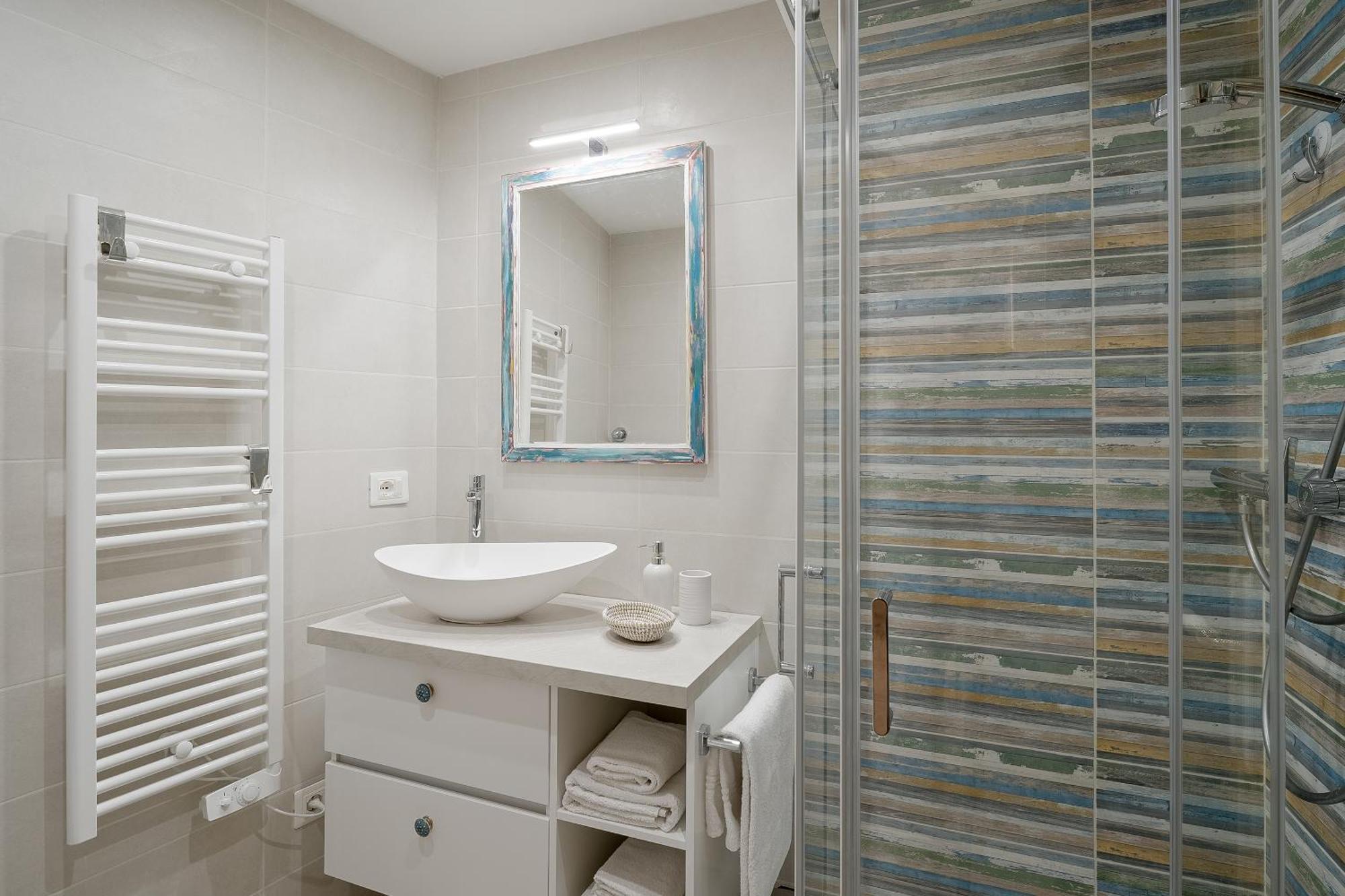 Azurea Home Central & Roomy Flat Санремо Экстерьер фото